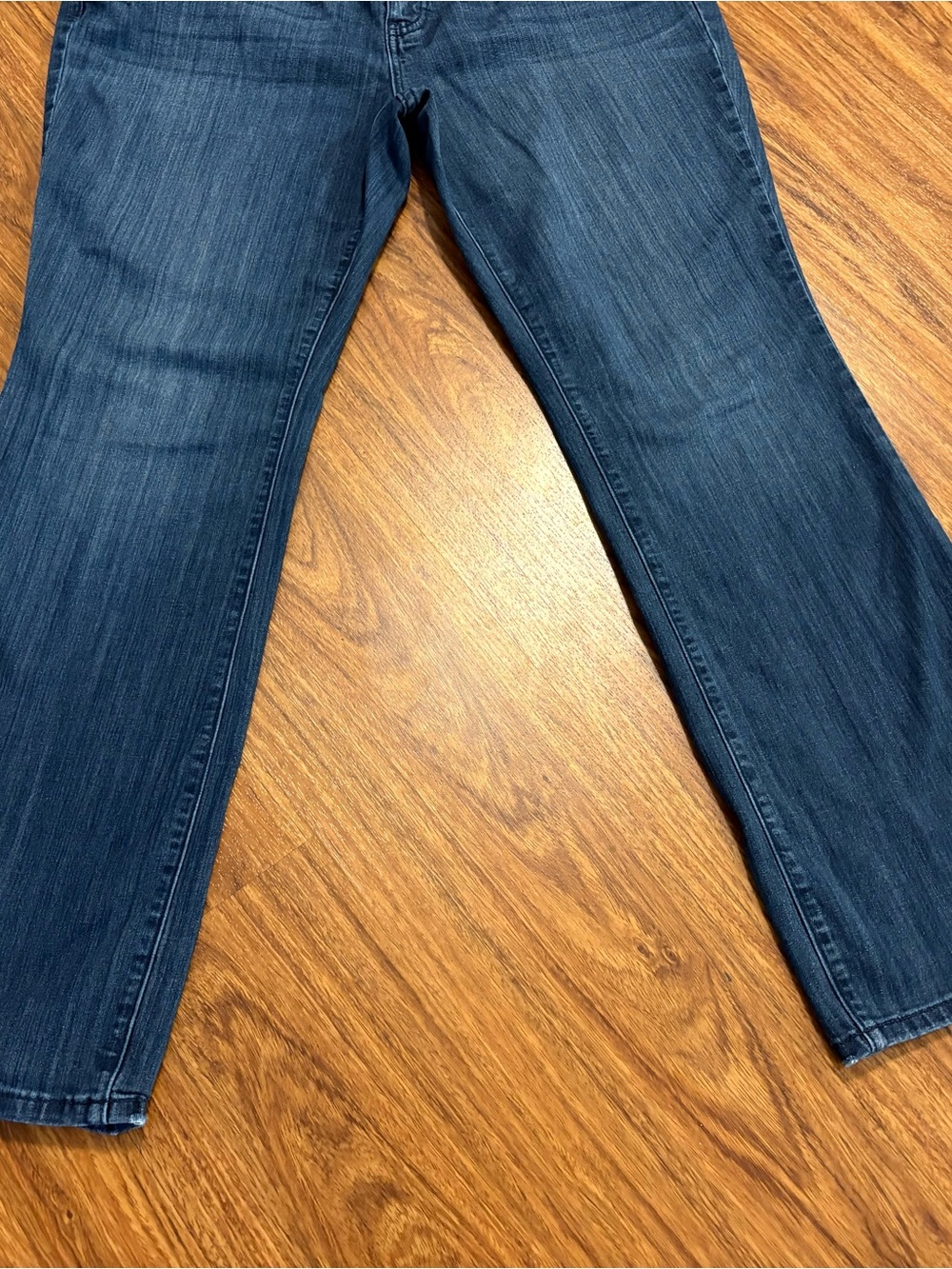 Simply Vera Vera Wang Women's Blue Medium Wash Bootcut Jeans Stretch 16W - Picture 4 of 12